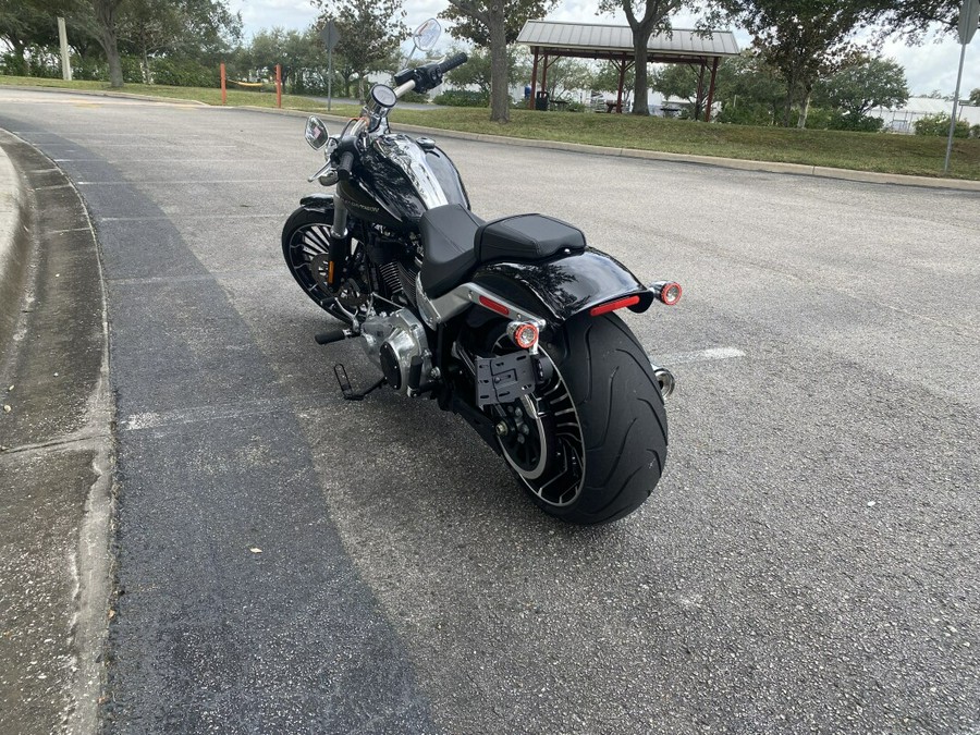 2025 Harley-Davidson® Breakout®