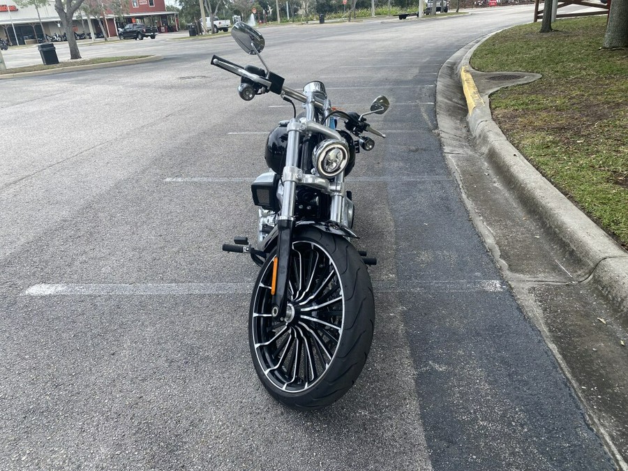2025 Harley-Davidson® Breakout®