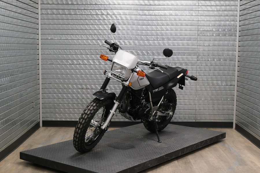 2027 YAMAHA TW200