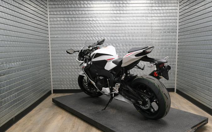 2027 HONDA CBR1000RR ABS