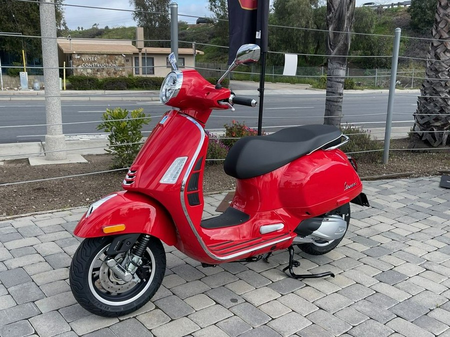 2023 Vespa GTS Super 300