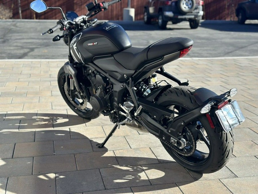 2024 Triumph Trident 660 Matte Jet Black/Matte Silver Ice