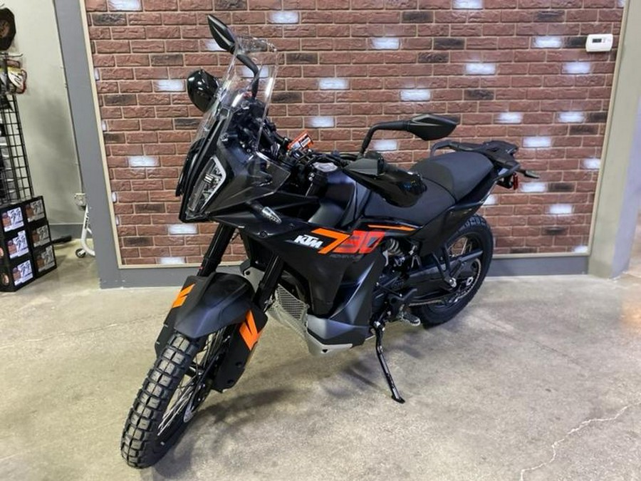 2024 KTM 790 Adventure