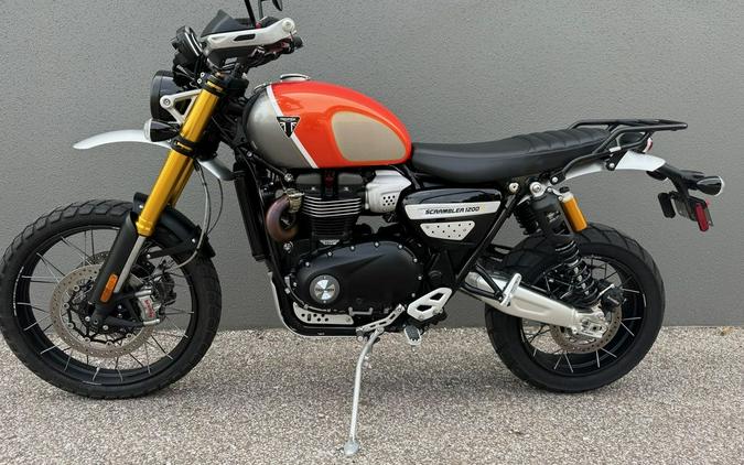 2022 Triumph Scrambler 1200 XE Gold Line Baja Orange / Silver Ice