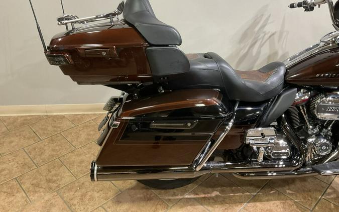 2019 Harley-Davidson® CVO™FLHTKSE Limited Auburn Sunglo & Black Hole with Rich Bourbon FLHTKSE