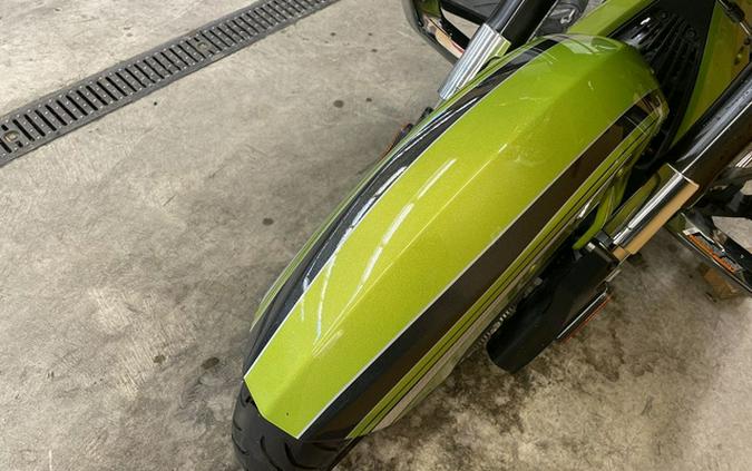 2015 Victory Motorcycles Magnum Plasma Lime With Silver