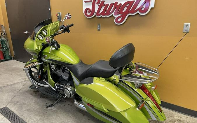 2015 Victory Motorcycles Magnum Plasma Lime With Silver