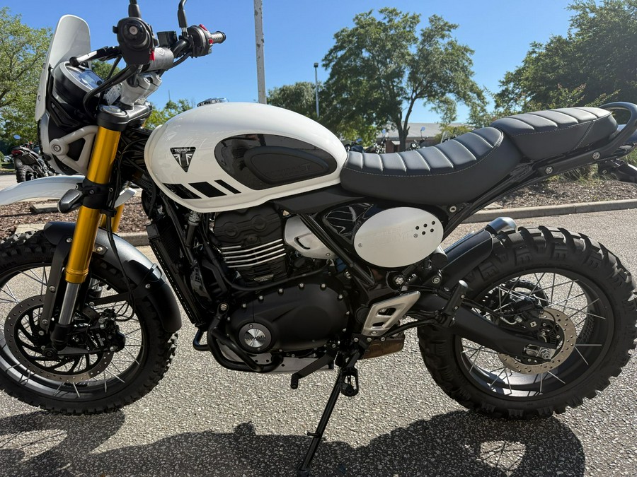 2026 Triumph Scrambler 400 XC