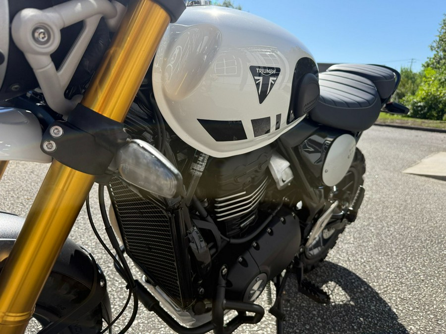 2026 Triumph Scrambler 400 XC