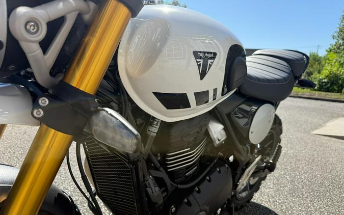 2026 Triumph Scrambler 400 XC