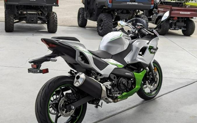 2024 Kawasaki Ninja® 7 Hybrid ABS