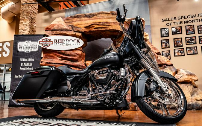 2017 Harley-Davidson Street Glide Special