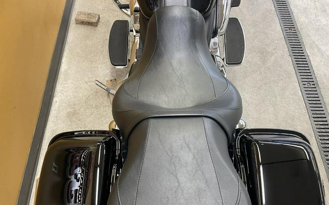 2013 Harley-Davidson® FLD - Dyna® Switchback™