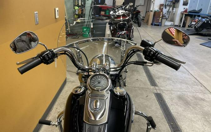 2013 Harley-Davidson® FLD - Dyna® Switchback™