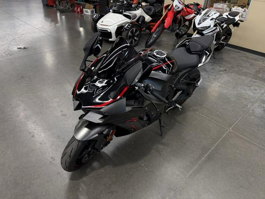 2022 Kawasaki Ninja® ZX™-10R ABS