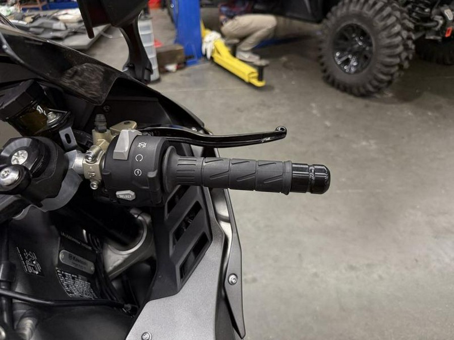 2022 Kawasaki Ninja® ZX™-10R ABS