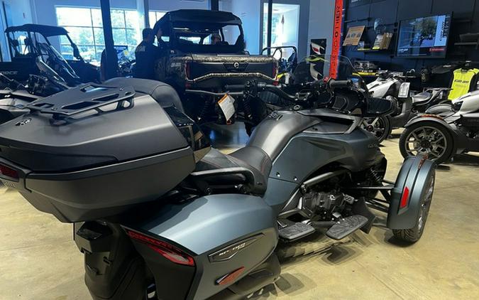 2024 Can-Am Spyder F3 Limited Dark Wheels