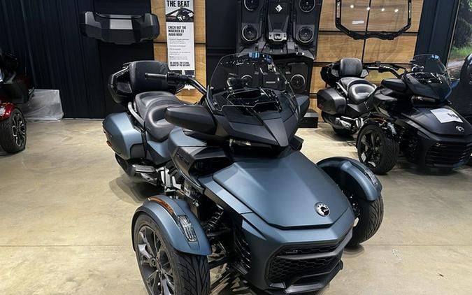 2024 Can-Am Spyder F3 Limited Dark Wheels