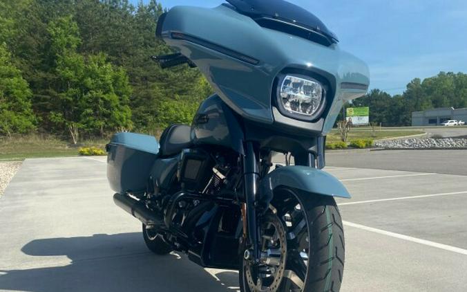 2024 Harley-Davidson Street Glide® Billiard Gray