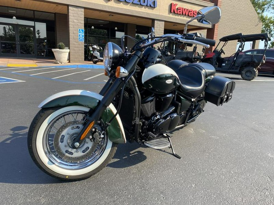 2022 Kawasaki Vulcan® 900 Classic