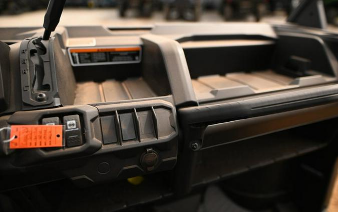 2025 Can-Am Defender MAX DPS HD10