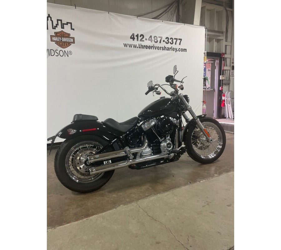 2020 Harley-Davidson® Softail Standard® Vivid Black