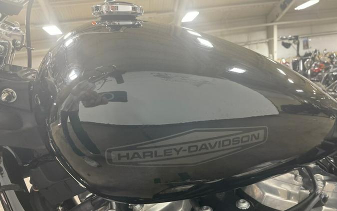 2020 Harley-Davidson® Softail Standard® Vivid Black