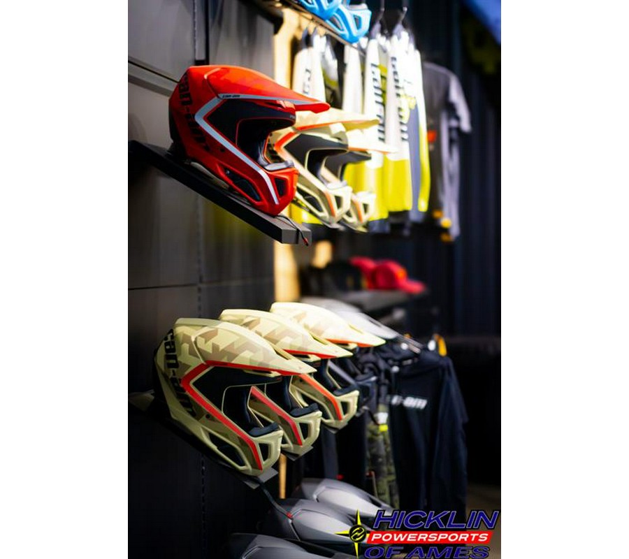 2025 Can-Am Defender DPS HD9