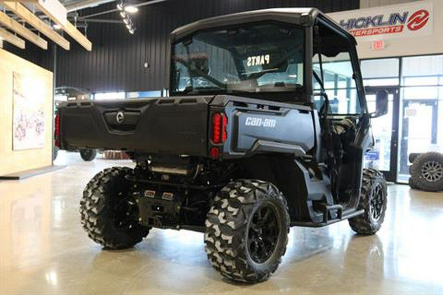 2025 Can-Am Defender DPS HD9