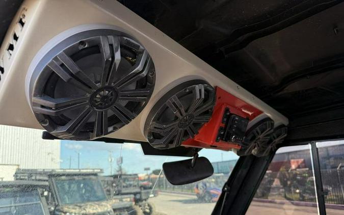 2023 Can-Am® Defender X mr HD10 Mossy Oak Break-Up Country Camo