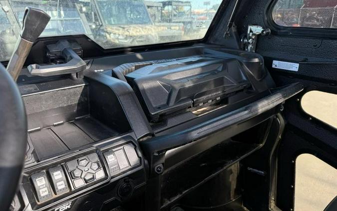 2023 Can-Am® Defender X mr HD10 Mossy Oak Break-Up Country Camo