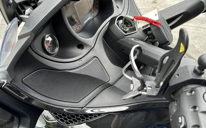 2016 Can-Am® Spyder® RT-S 6-Speed Manual (SM6)