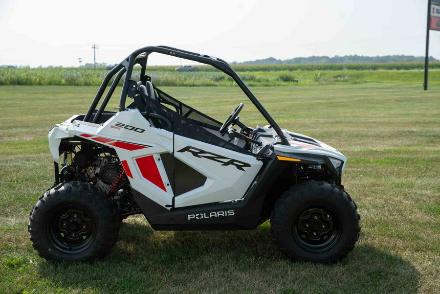 2023 Polaris RZR 200 EFI