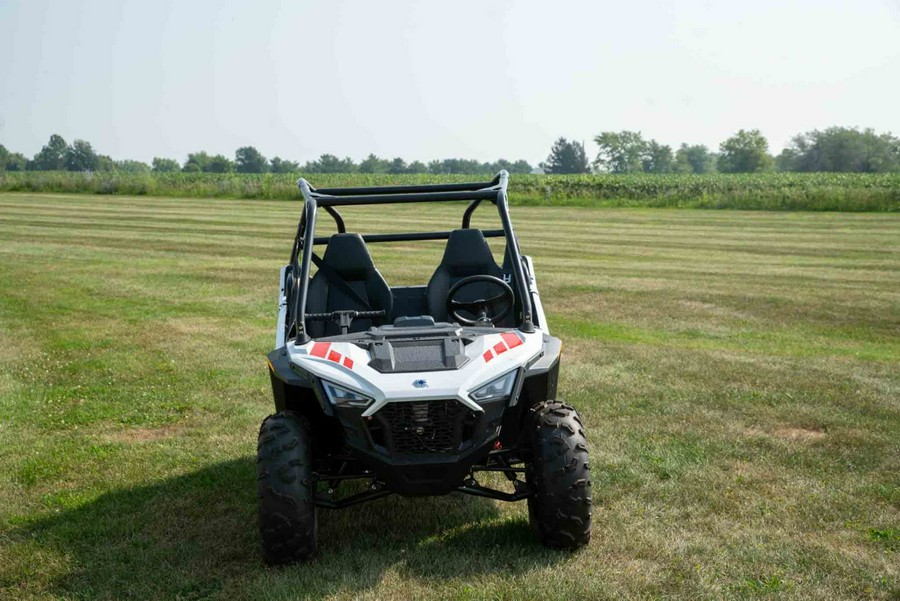 2023 Polaris RZR 200 EFI