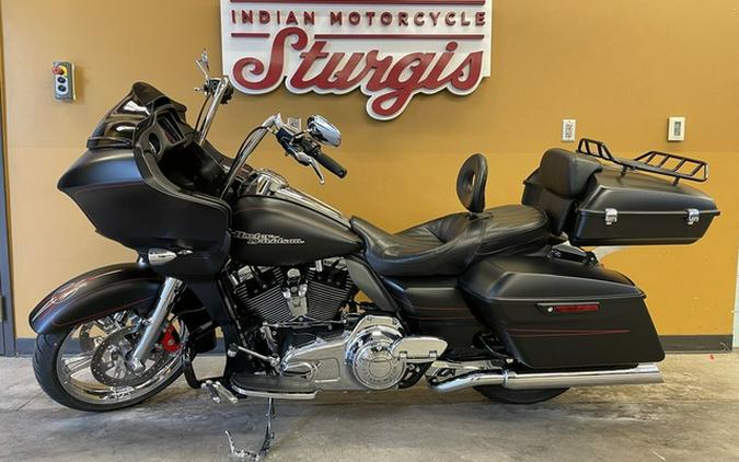 2014 Harley-Davidson FLHXS - Street Glide Special