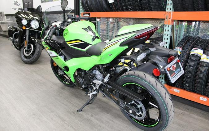 2025 Kawasaki Ninja 500 KRT Edition SE ABS