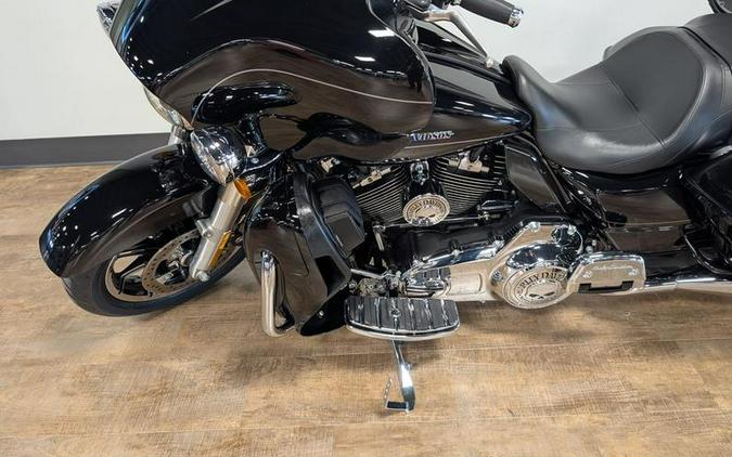 2016 Harley-Davidson® FLHTKL - Ultra Limited Low