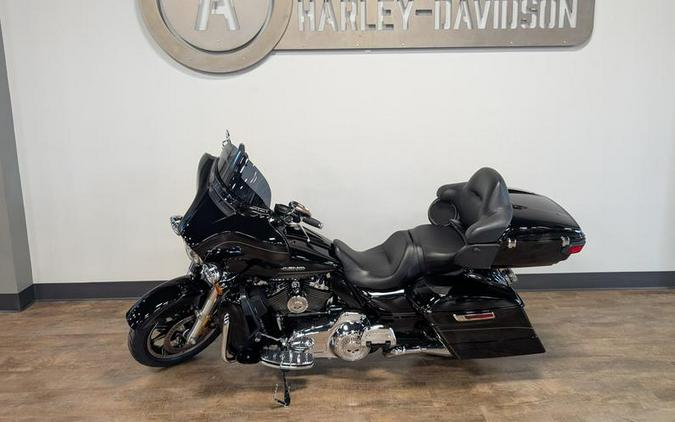 2016 Harley-Davidson® FLHTKL - Ultra Limited Low