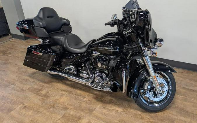2016 Harley-Davidson® FLHTKL - Ultra Limited Low