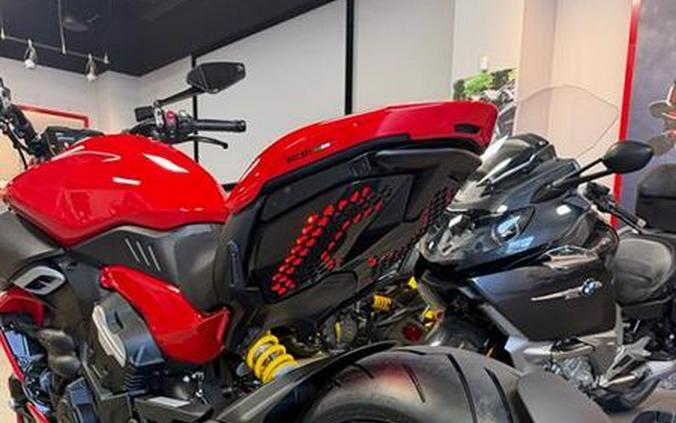 2026 Ducati Diavel V4
