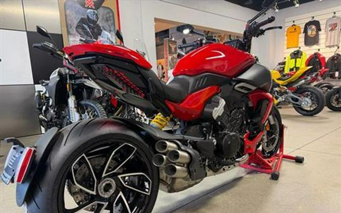 2026 Ducati Diavel V4