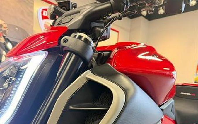 2026 Ducati Diavel V4