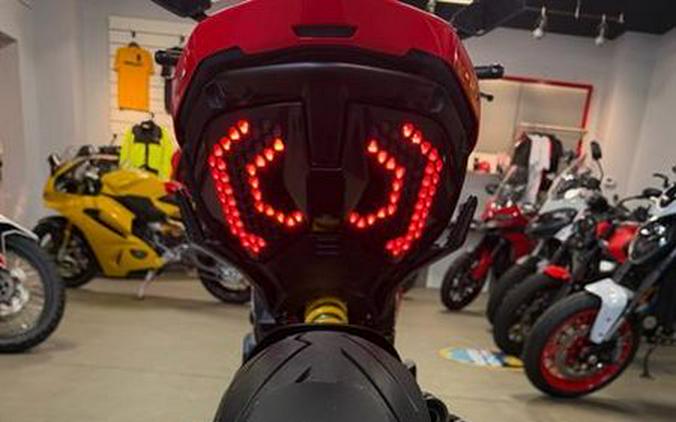 2026 Ducati Diavel V4