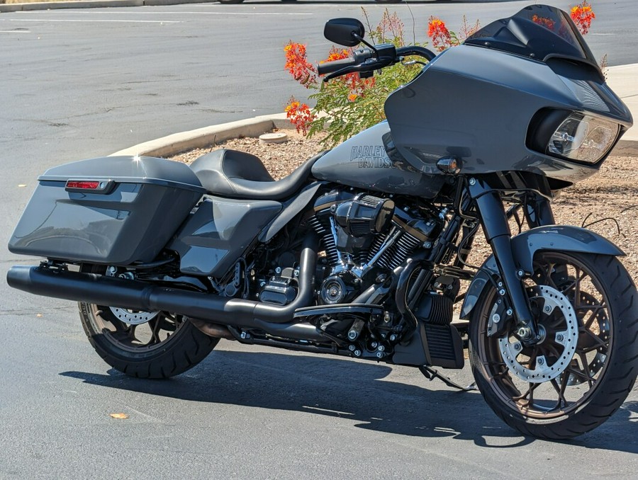 2022 Harley-Davidson® Road Glide® ST