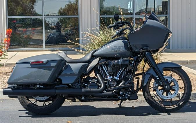 2022 Harley-Davidson Road Glide ST Review [12 Fast Facts]