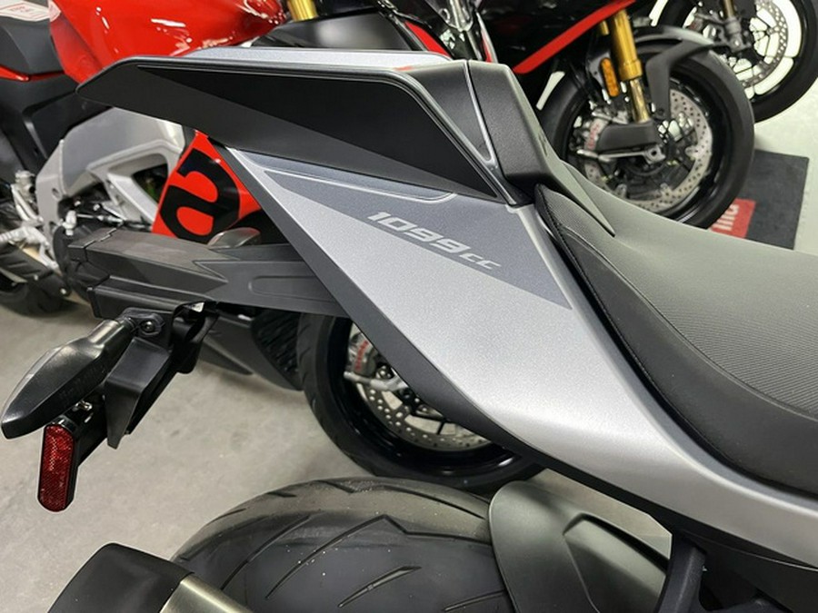 2026 Aprilia Tuono V4