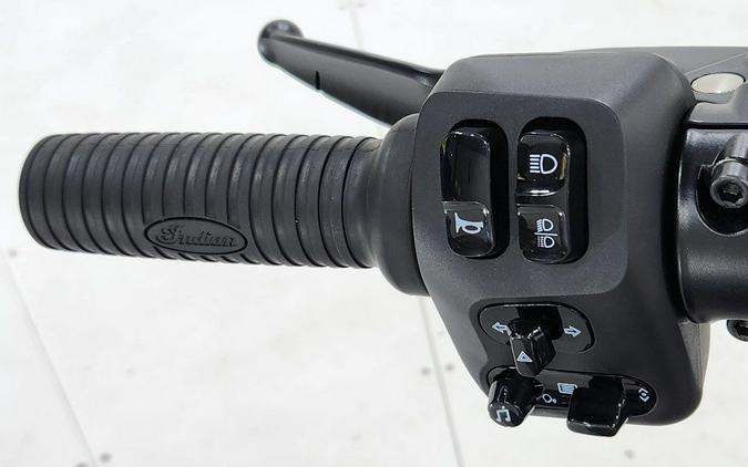 2025 Indian Motorcycle® Sport Chief Cascade Green Metallic