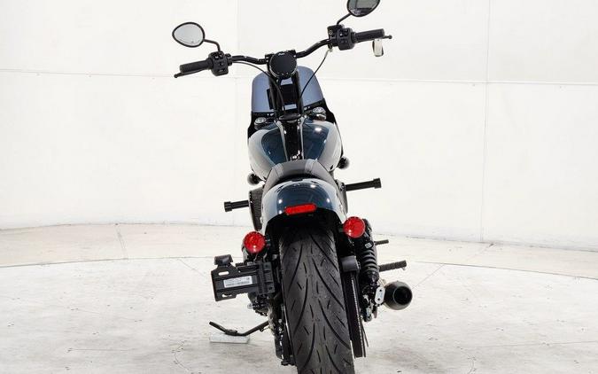 2025 Indian Motorcycle® Sport Chief Cascade Green Metallic