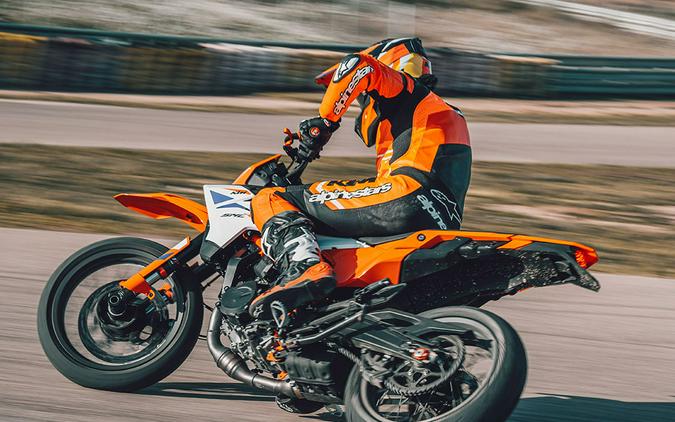 2025 KTM 390 SMC R