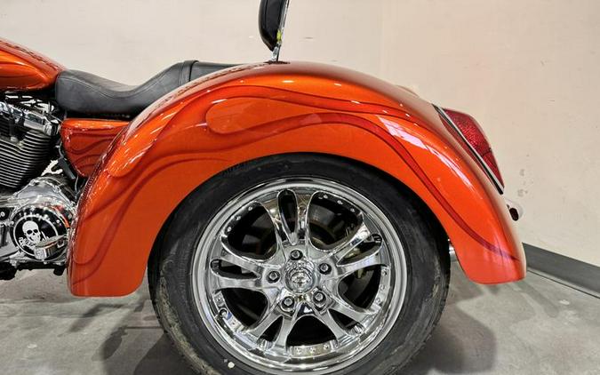 2013 Harley-Davidson® XL1200C-ANV TRIKE